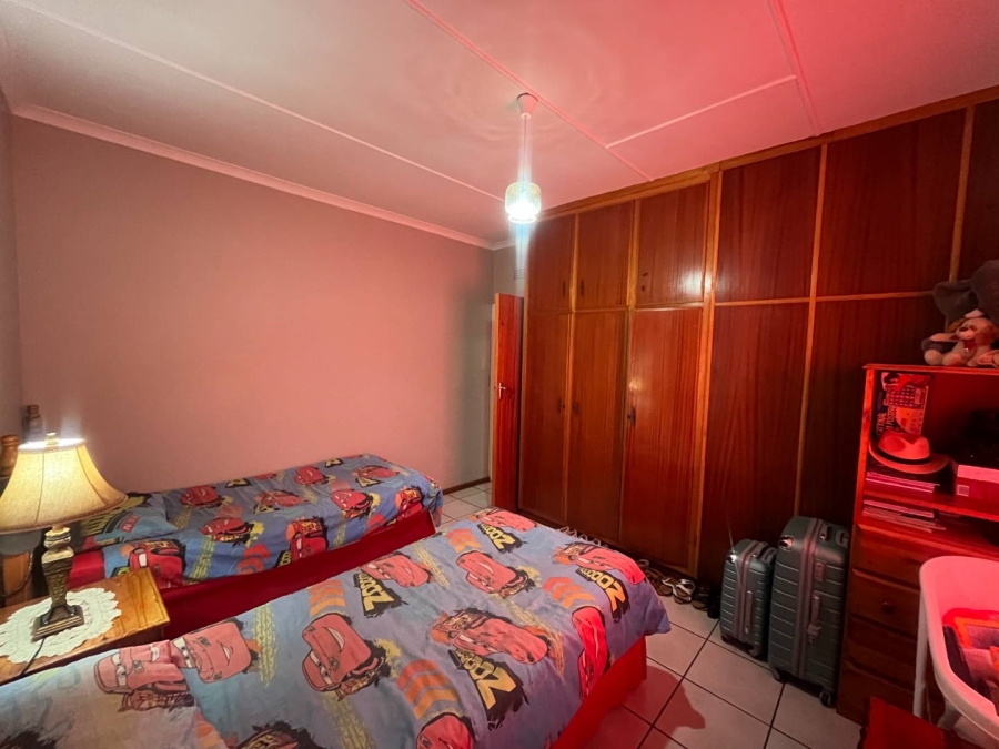 3 Bedroom Property for Sale in Flora Park Northern Cape